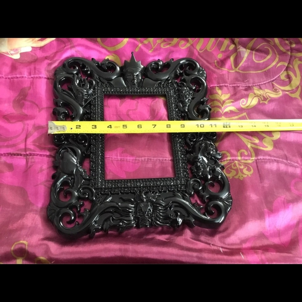 Disney villains frame Halloween decoration decor - Picture 12 of 16